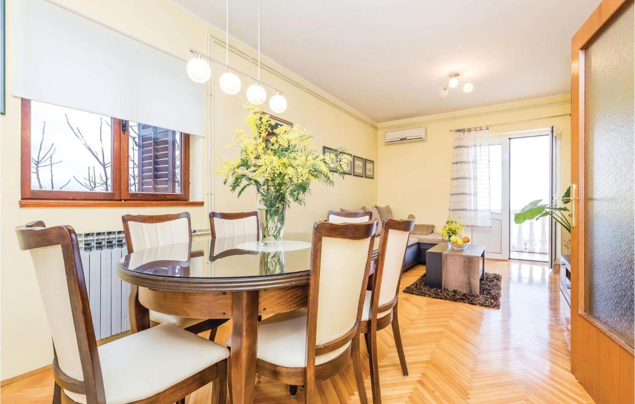 Lovely Apartment In Matulji With Kitchen Extérieur photo